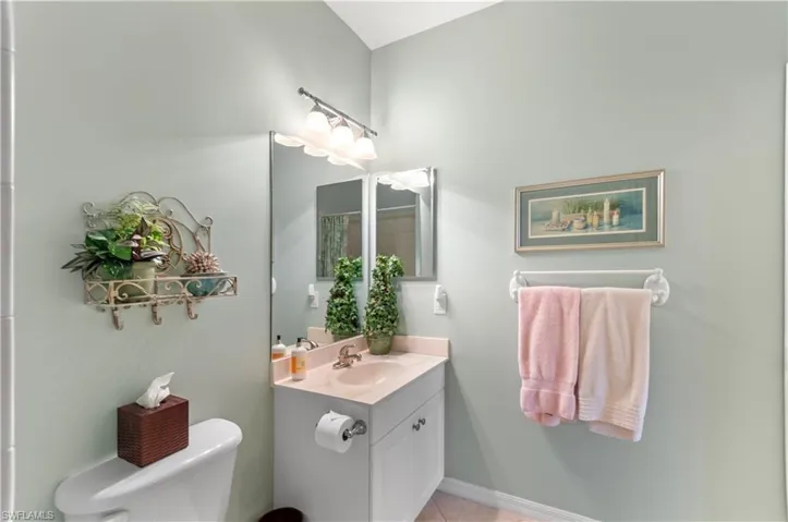 4833 Hampshire Ct # 304, Naples Fl 34112