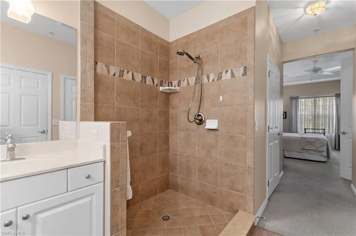 4833 Hampshire Ct # 304, Naples Fl 34112
