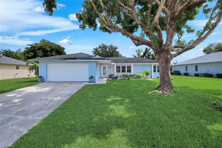 2212 Se 7th St, Cape Coral, Florida 33990