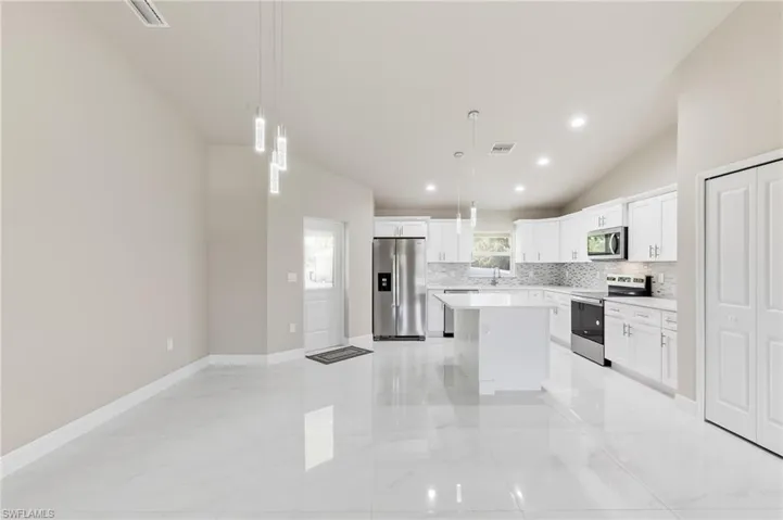 1893 Weldon Ave, Lehigh Acres, Florida 33972