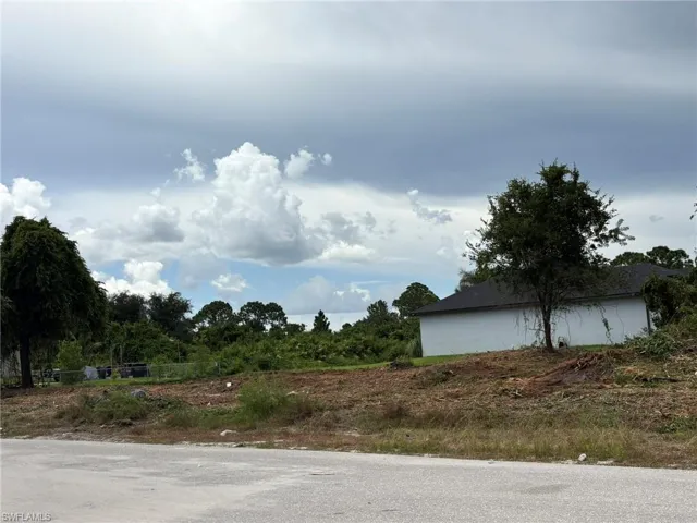 3104 Wanda Ave S, Lehigh Acres, Florida 33976