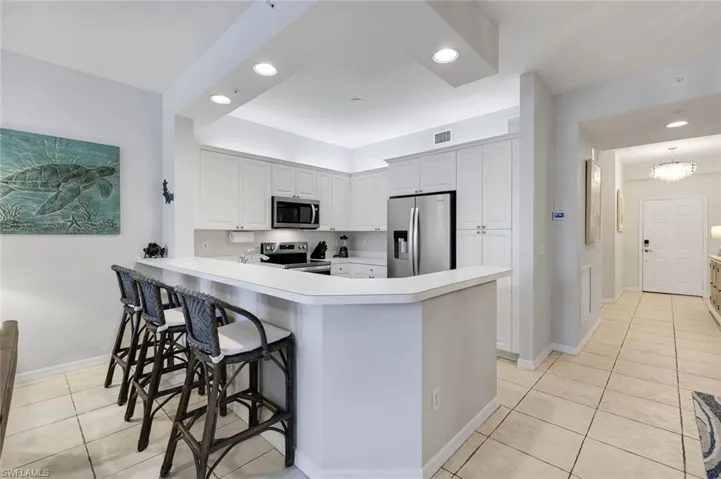 460 Launch Cir 202, Naples, Florida 34108