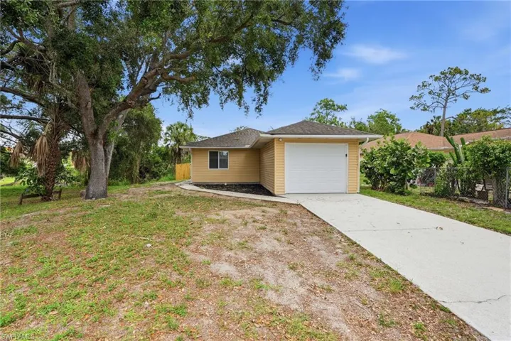 26311  Coventry  LN, Bonita Springs, FL 34135