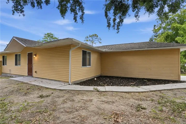 26311  Coventry  LN, Bonita Springs, FL 34135