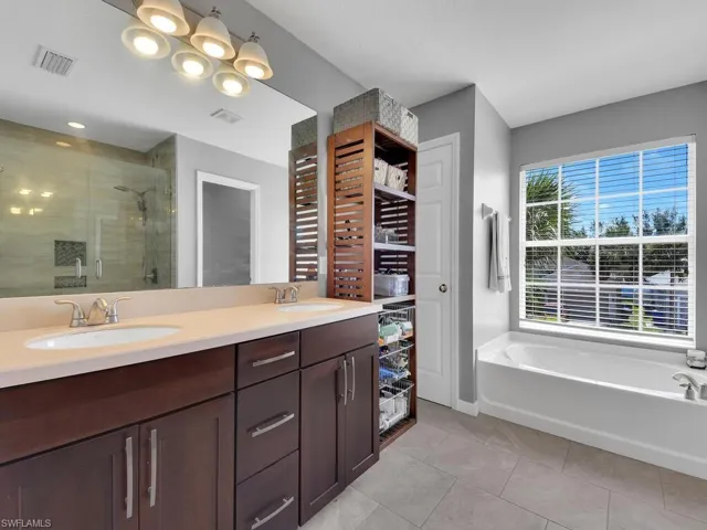 Master Suite Bath - Second Floor