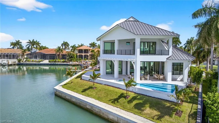 720 Hull Ct, Marco Island, Florida 34145