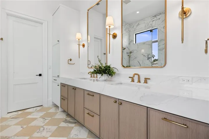 720 Hull Ct, Marco Island, Florida 34145