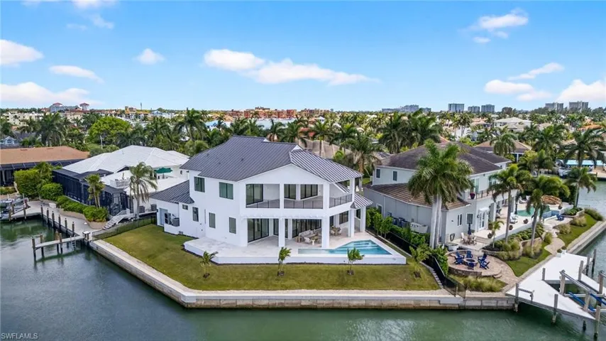 720 Hull Ct, Marco Island, Florida 34145