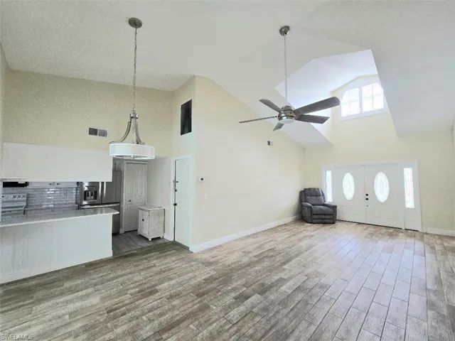 Great Room w/Breakfast Bar Open to Kitchen