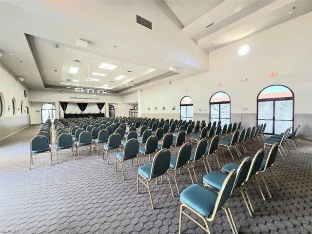 Meeting Room & Stage