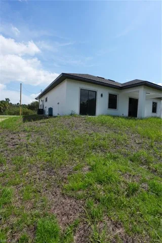 2512 40th St Sw, Lehigh Acres, Florida 33976
