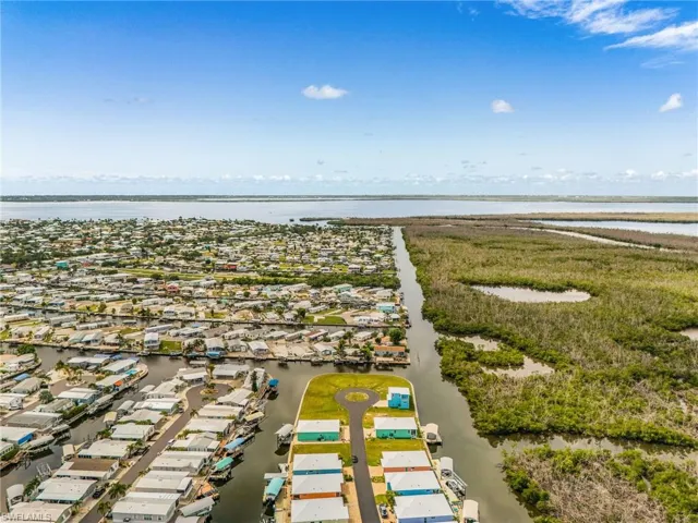 2950 Trawler Ln, St. James City, Florida 33956