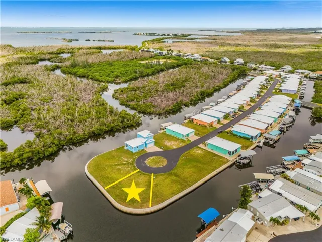 2950 Trawler Ln, St. James City, Florida 33956