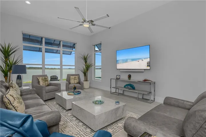 This Sterling floor plan includes an additional versatile bonus room! It makes the perfect family room, game room, or exercise room. Whichever you choose, the views will be fantastic!