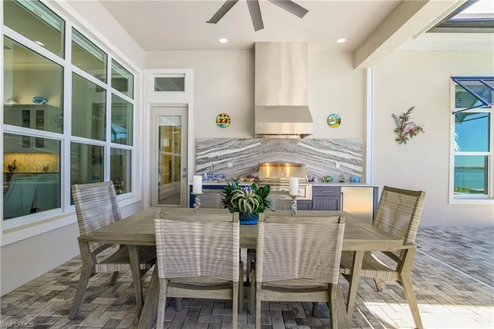 Enjoy meals al fresco at your lanai dining space.