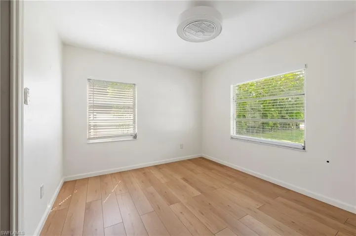 2432 Washington Ave, Naples, Florida 34112