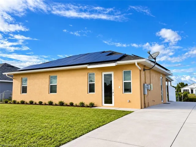 4106 26th St Sw, Lehigh Acres, Florida 33976