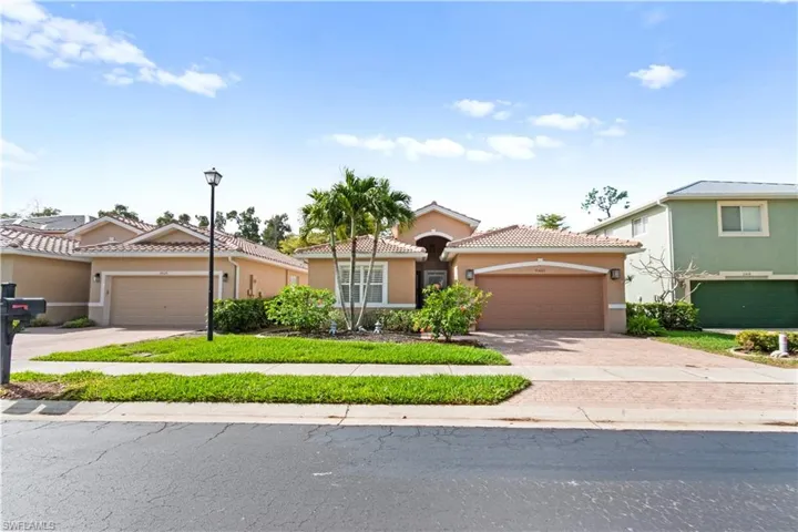 Sidewalks run throughout Plantation Preserve, making it easy to enjoy a walk, meet neighbors, or simply get outside and enjoy the community.