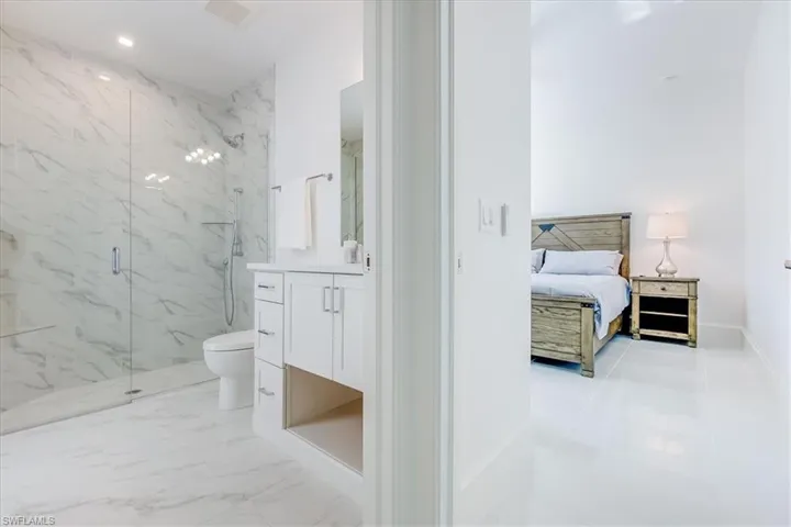 Flex Room / Pool Bath