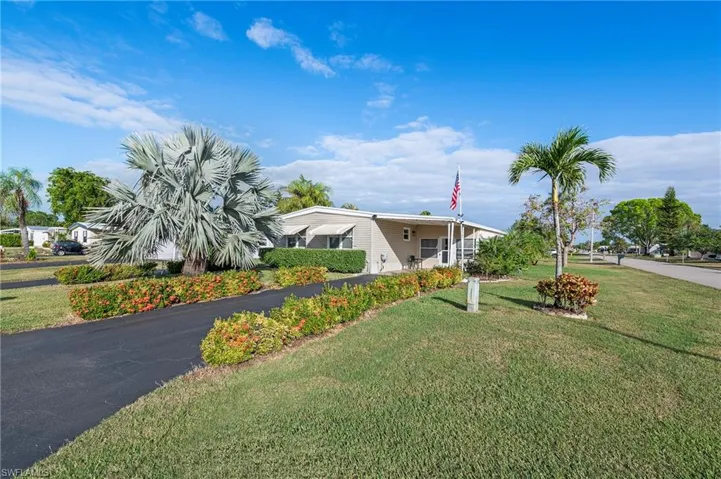 407  Cape Florida  WAY, Naples, FL 34104
