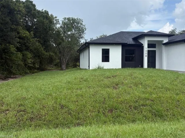 1508 Mckinley Ave, Lehigh Acres, Florida 33972