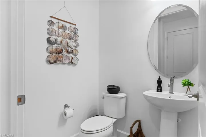 1/2 bath