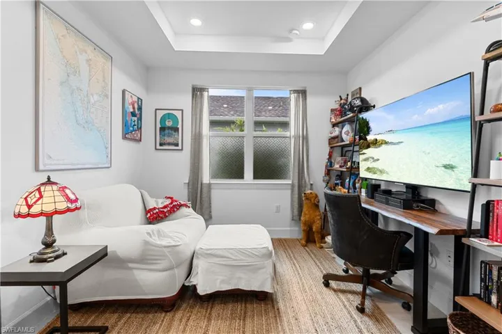 Office/Den/Bedroom