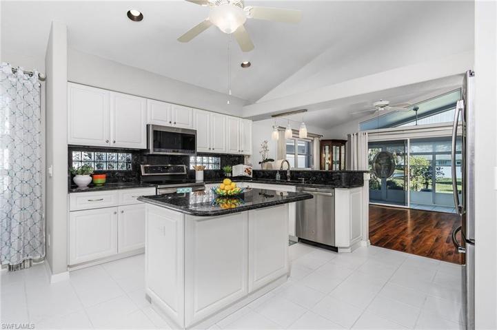 9139  Palm Island  CIR, North Fort Myers, FL 33903