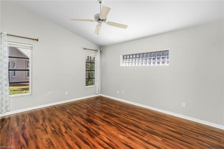 9139  Palm Island  CIR, North Fort Myers, FL 33903