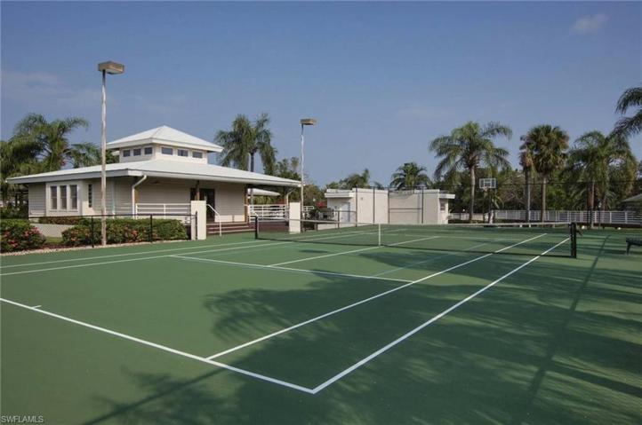 9139  Palm Island  CIR, North Fort Myers, FL 33903