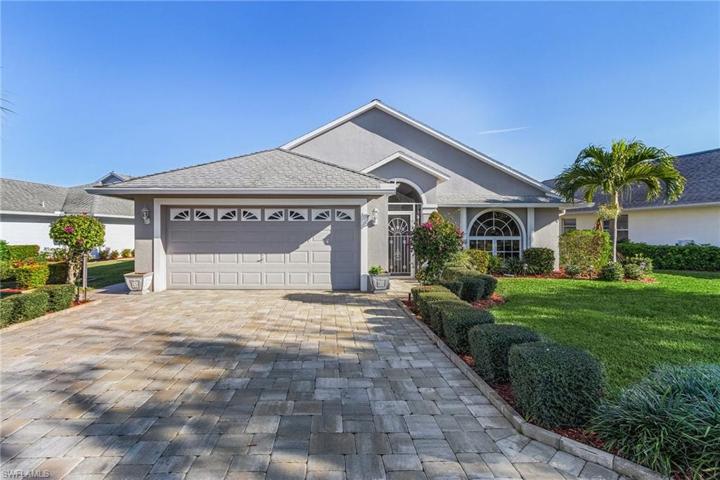 9139  Palm Island  CIR, North Fort Myers, FL 33903