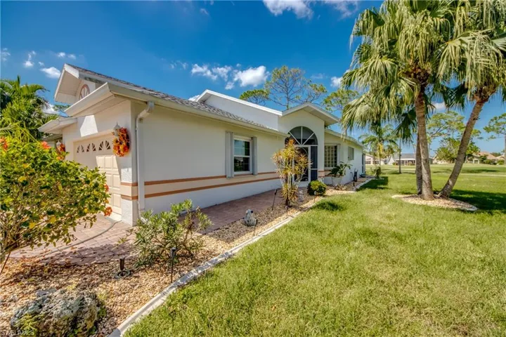 17591  Fan Palm  CT, North Fort Myers, FL 33917