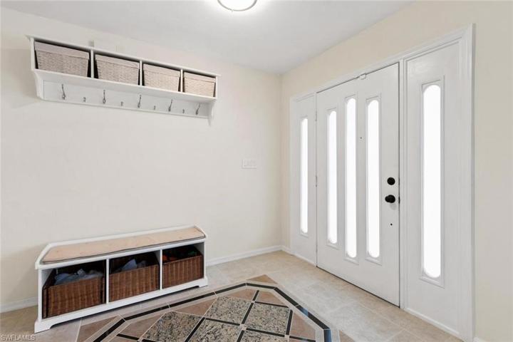 133  Johnnycake  DR, NAPLES, FL 34110