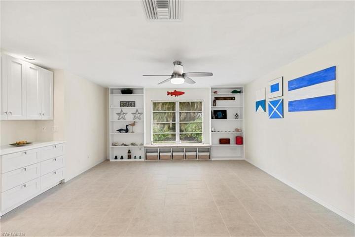 133  Johnnycake  DR, NAPLES, FL 34110