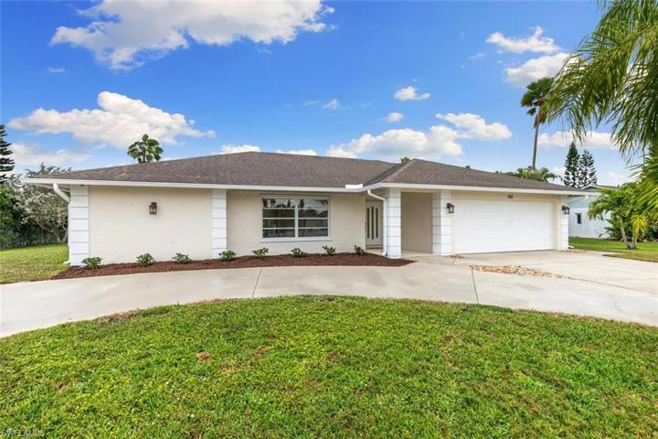 133  Johnnycake  DR, NAPLES, FL 34110