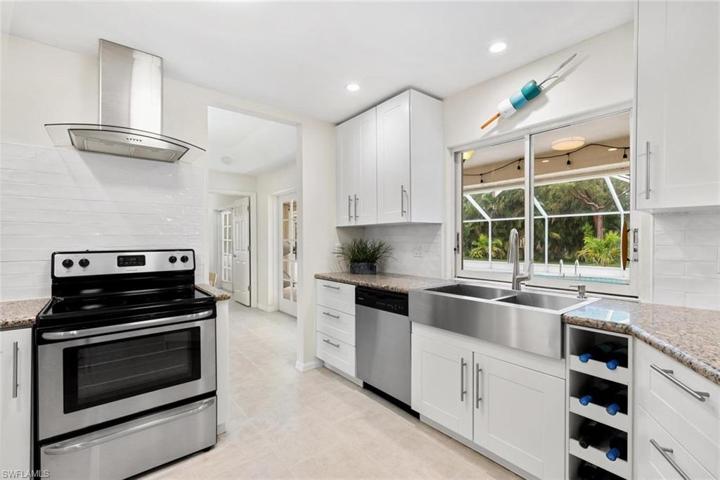 133  Johnnycake  DR, NAPLES, FL 34110