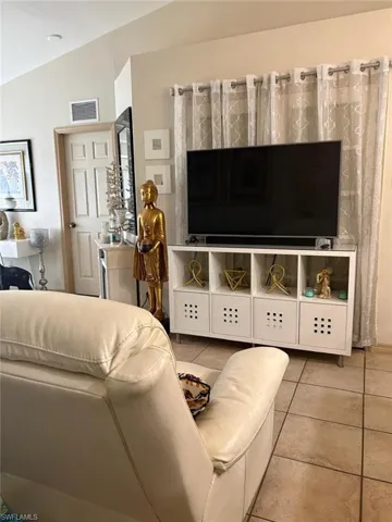 127 Blackstone Dr, Fort Myers, Florida 33913