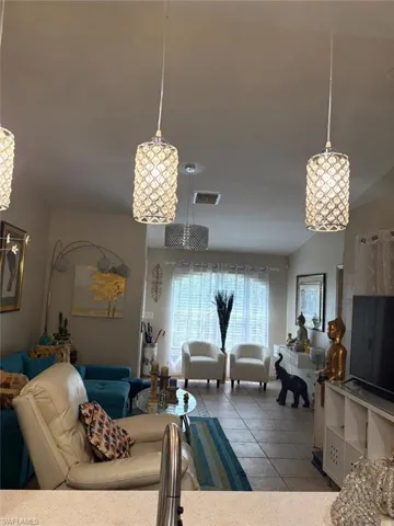127 Blackstone Dr, Fort Myers, Florida 33913