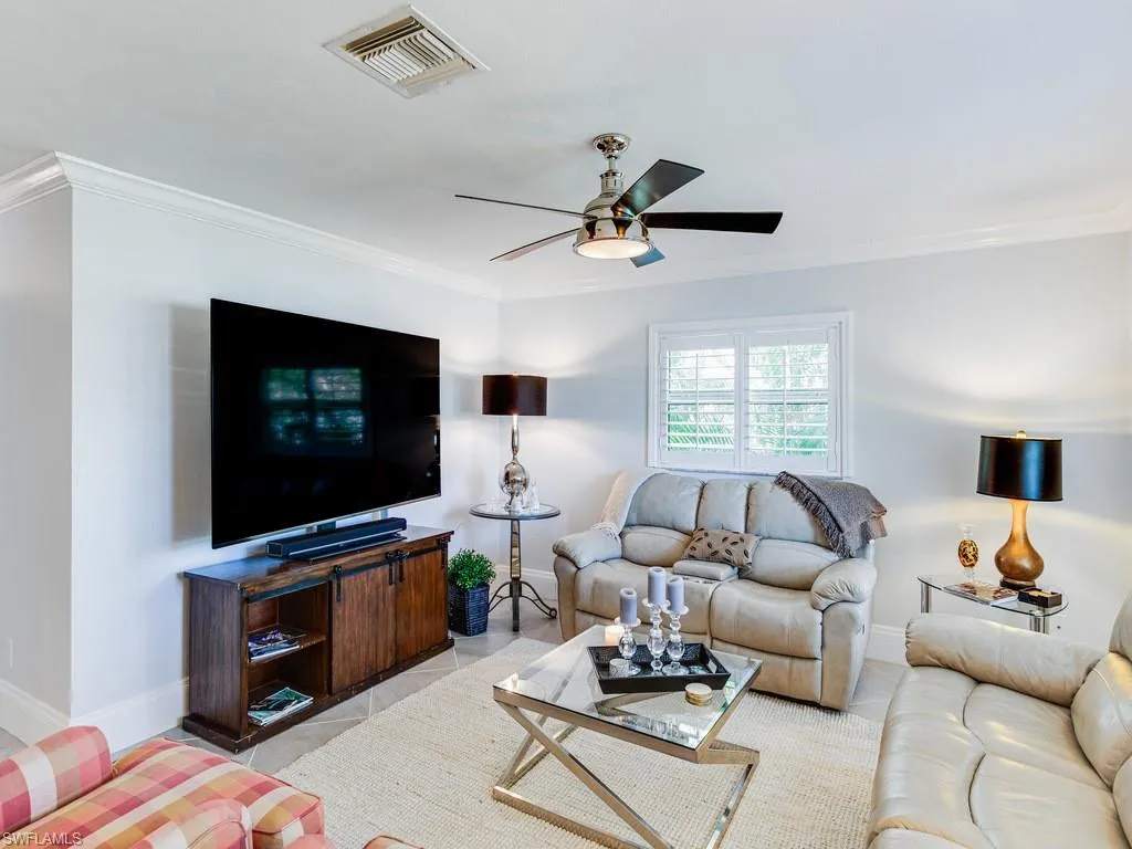542 110th AVE, Naples, FL 34108,225046530