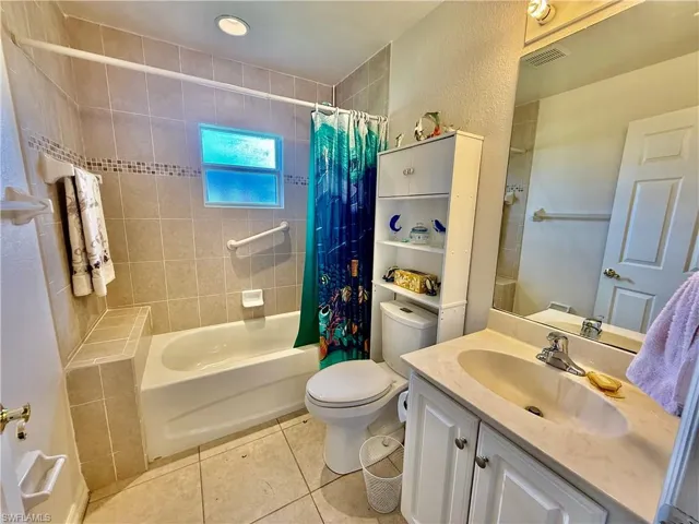 902 Susan Ave N, Lehigh Acres, Florida 33971