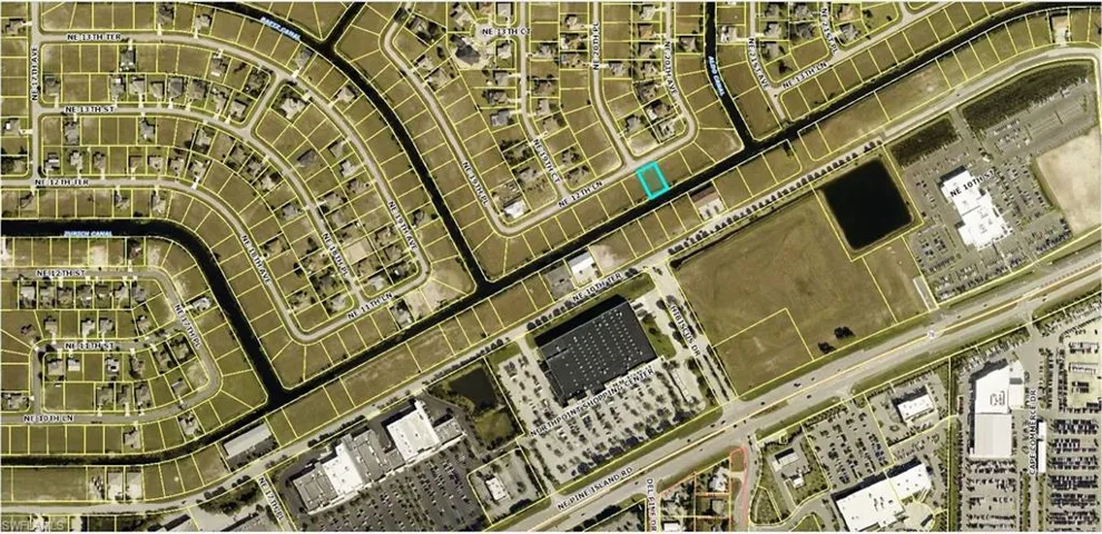 2000 NE 12th LN, CAPE CORAL FL 33909