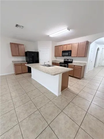 1633 Sw 12th Ter, Cape Coral, Florida 33991