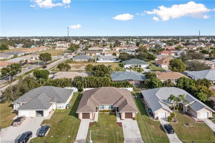 905-907 SE 14th  TER, CAPE CORAL, FL 33990
