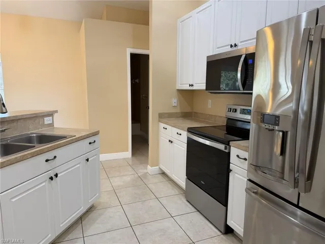2553 Nw 21st Ave, Cape Coral, Florida 33993