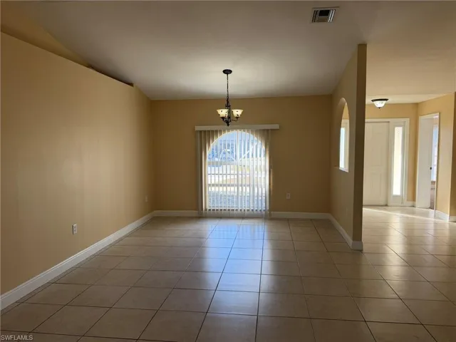 2553 Nw 21st Ave, Cape Coral, Florida 33993