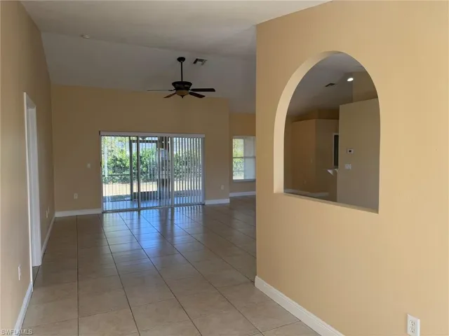 2553 Nw 21st Ave, Cape Coral, Florida 33993