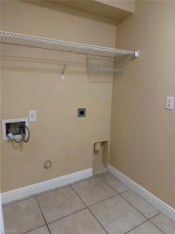2553 Nw 21st Ave, Cape Coral, Florida 33993