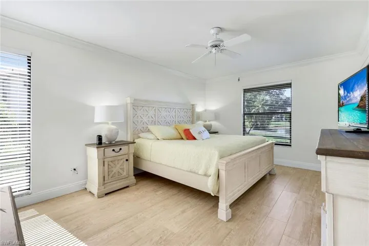 529 Lake Louise Cir # 101, Naples, Florida 34110