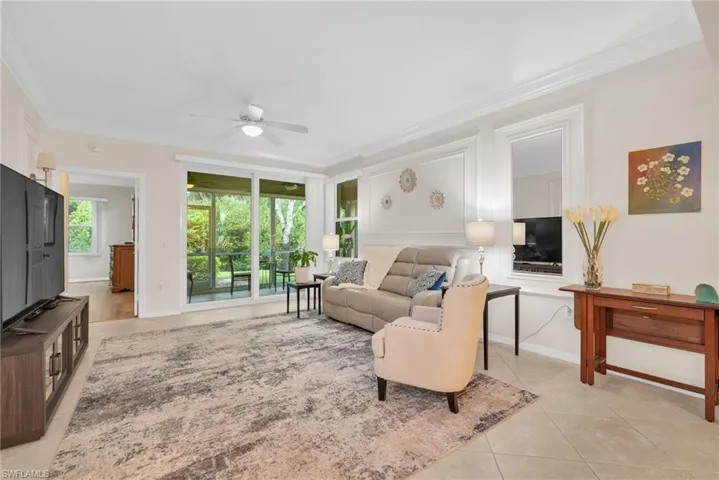 6735 Huntington Lakes Cir 102, Naples, Florida 34119