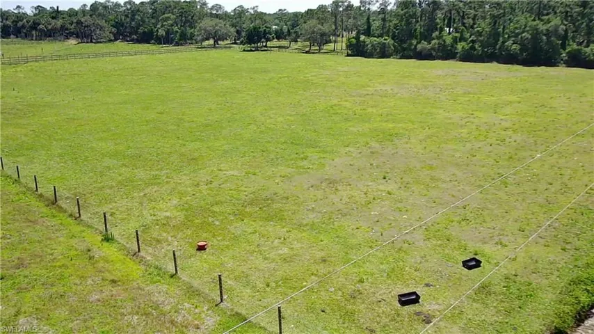 5261  Dana  RD, Fort Myers, FL 33905